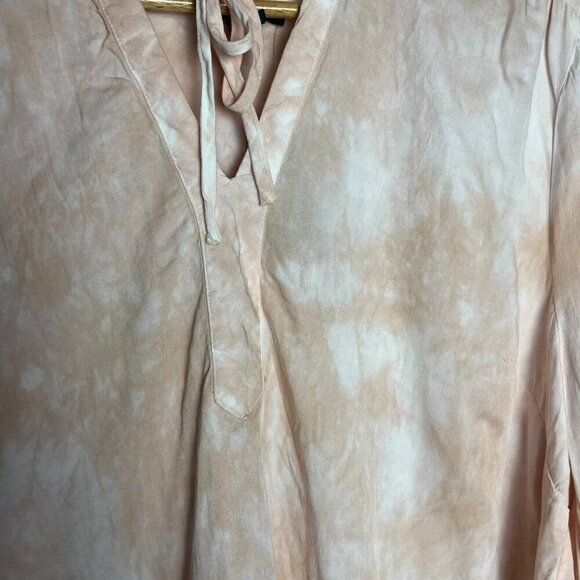 Torrid Women's L Tie Neck Peasant Top Dusty Rose Lightweight Marble Tie Dye New - Picture 2 of 5